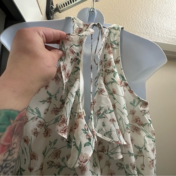 Entro White and Green Floral Dress - Picture 6 of 7